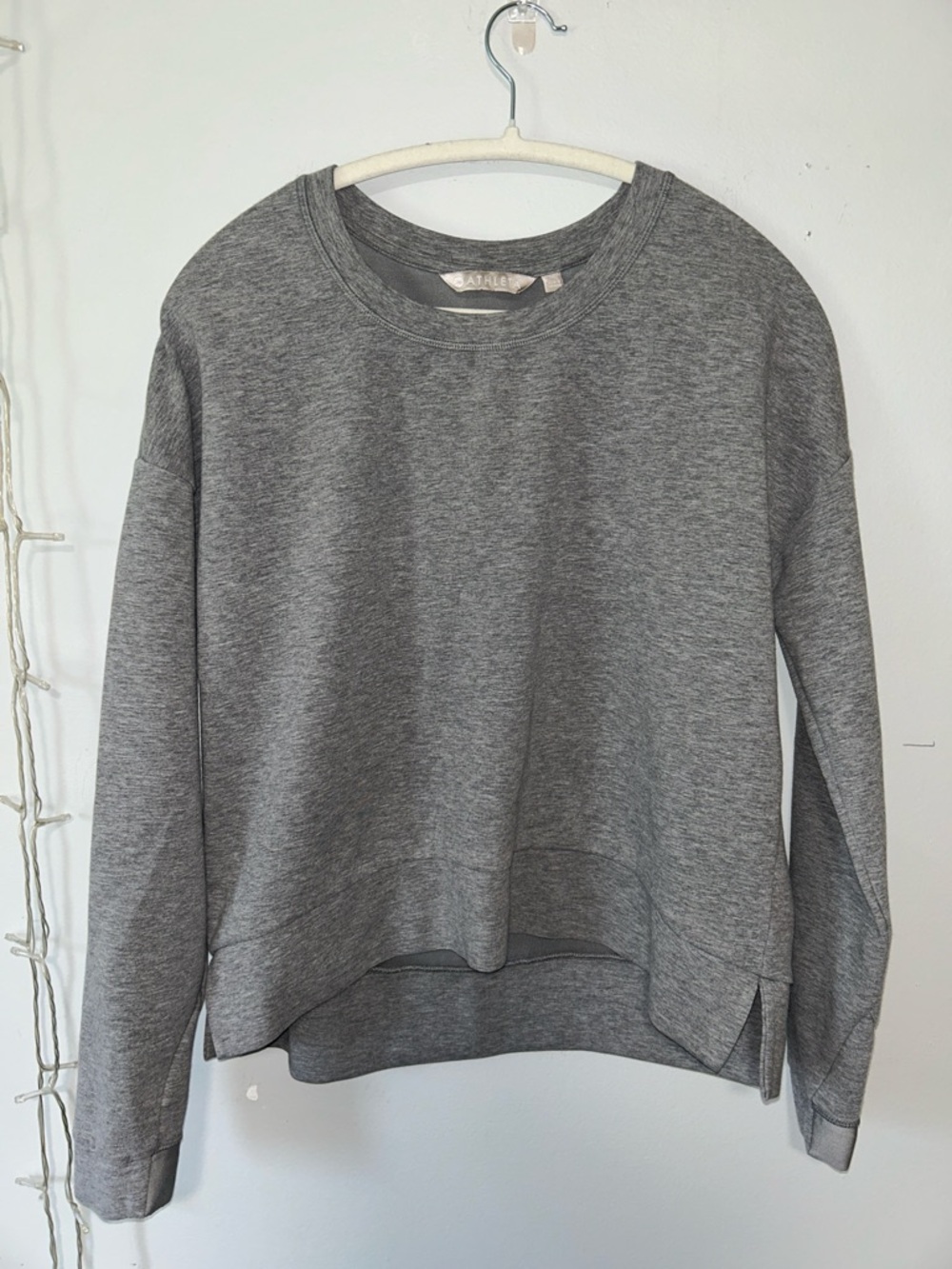 Athleta Gray Pullover Crew